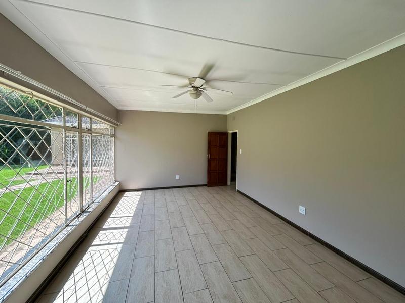 3 Bedroom Property for Sale in Sonneveld Gauteng