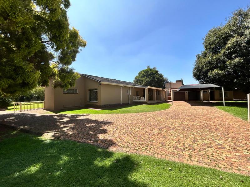 3 Bedroom Property for Sale in Sonneveld Gauteng