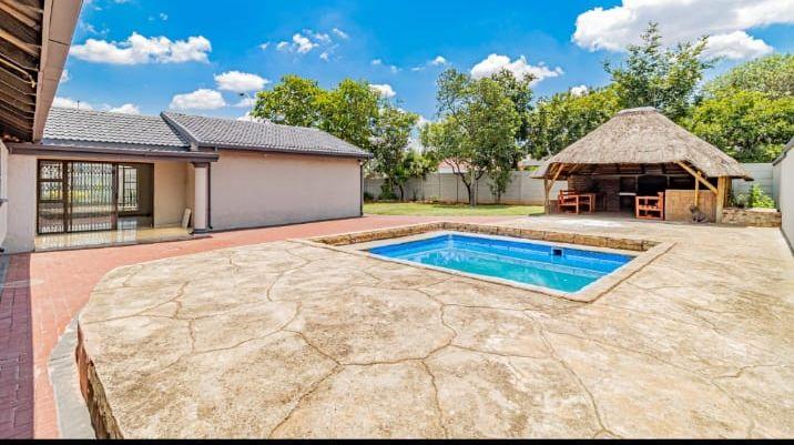 4 Bedroom Property for Sale in Albemarle Gauteng