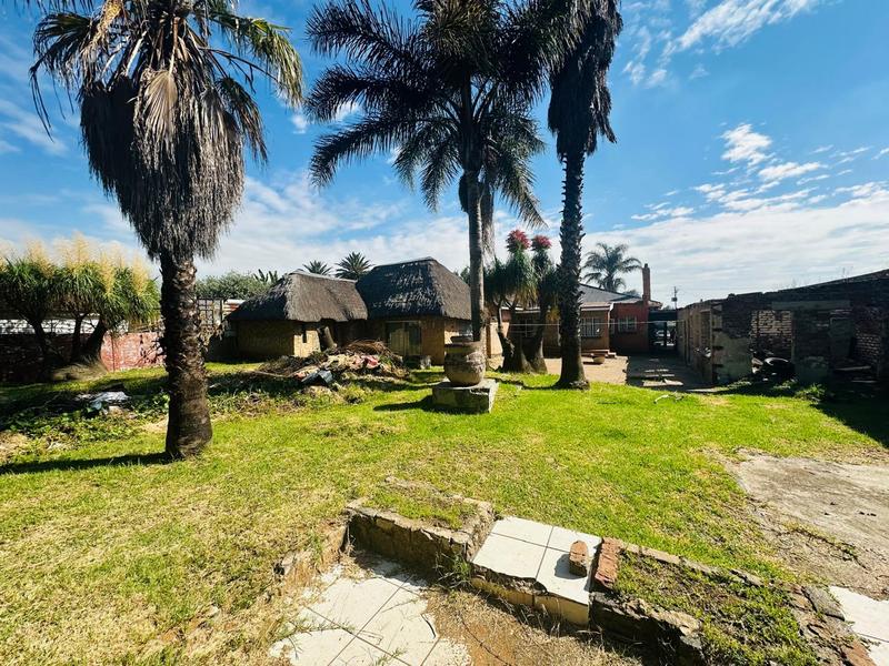 5 Bedroom Property for Sale in Delville Gauteng