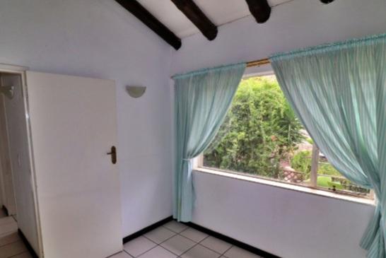 3 Bedroom Property for Sale in Sunnyrock Gauteng