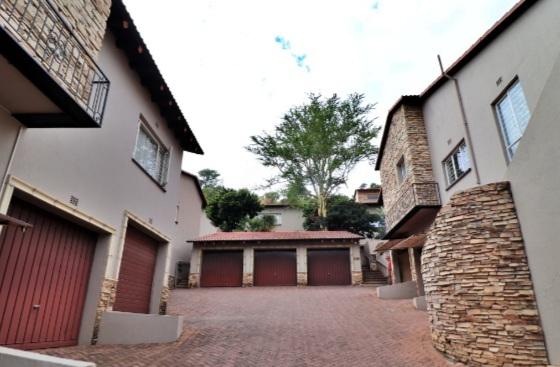 3 Bedroom Property for Sale in Sunnyrock Gauteng