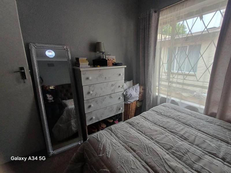 6 Bedroom Property for Sale in Tedstoneville Gauteng