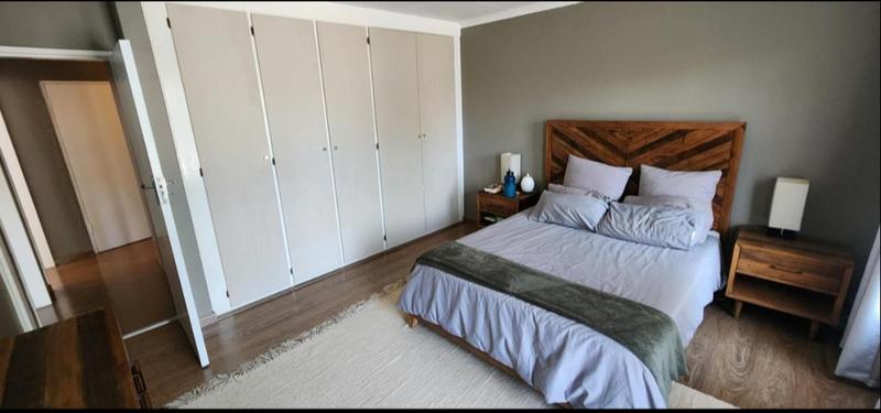 2 Bedroom Property for Sale in Glen Marais Gauteng