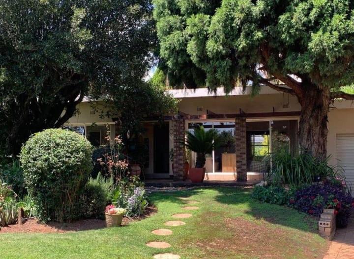 3 Bedroom Property for Sale in Glen Marais Gauteng