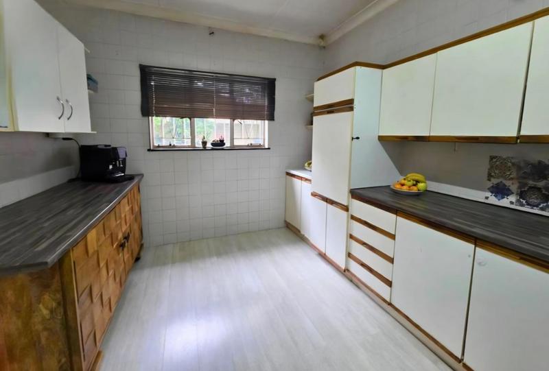 3 Bedroom Property for Sale in Glen Marais Gauteng