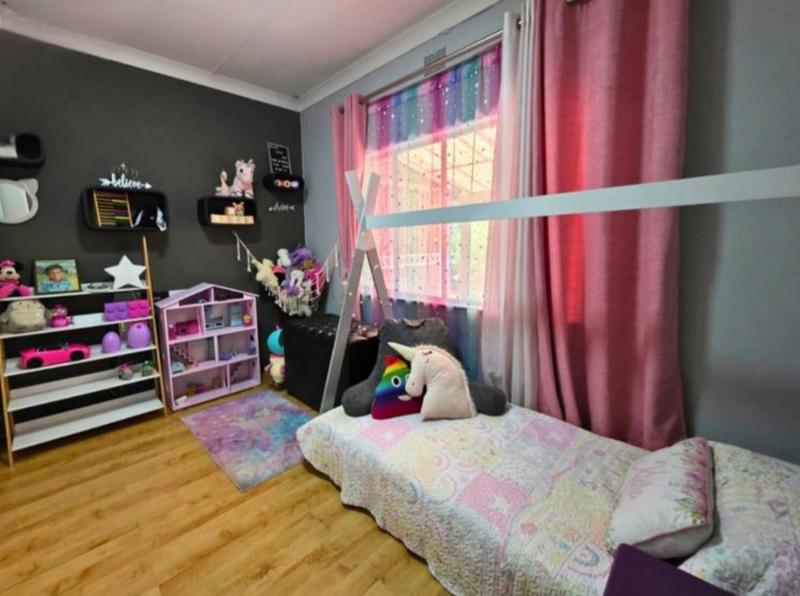 3 Bedroom Property for Sale in Glen Marais Gauteng