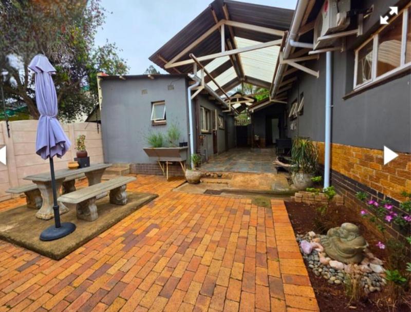 3 Bedroom Property for Sale in Glen Marais Gauteng