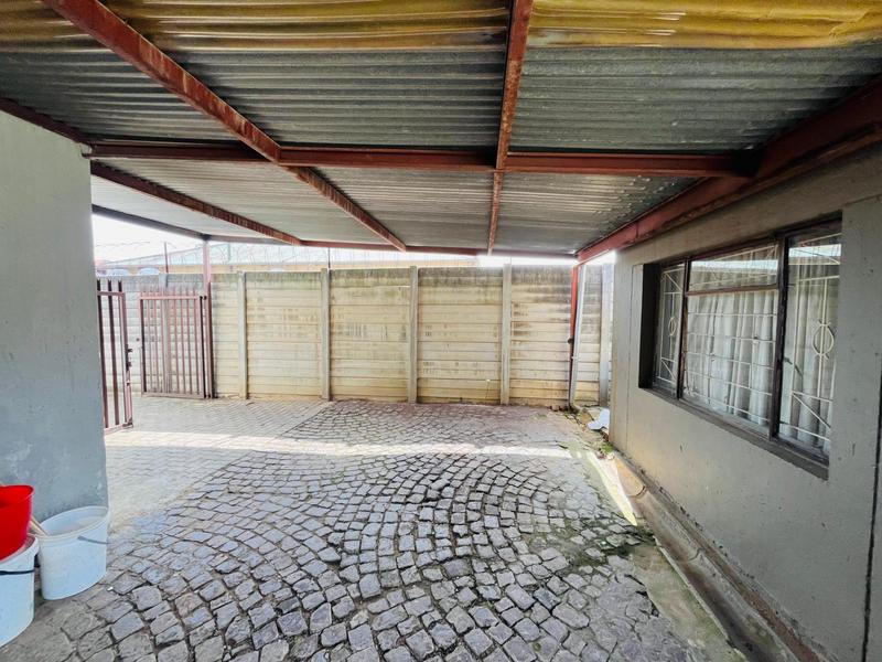 11 Bedroom Property for Sale in Kempton Park Gauteng