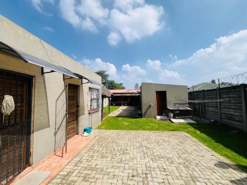 11 Bedroom Property for Sale in Kempton Park Gauteng