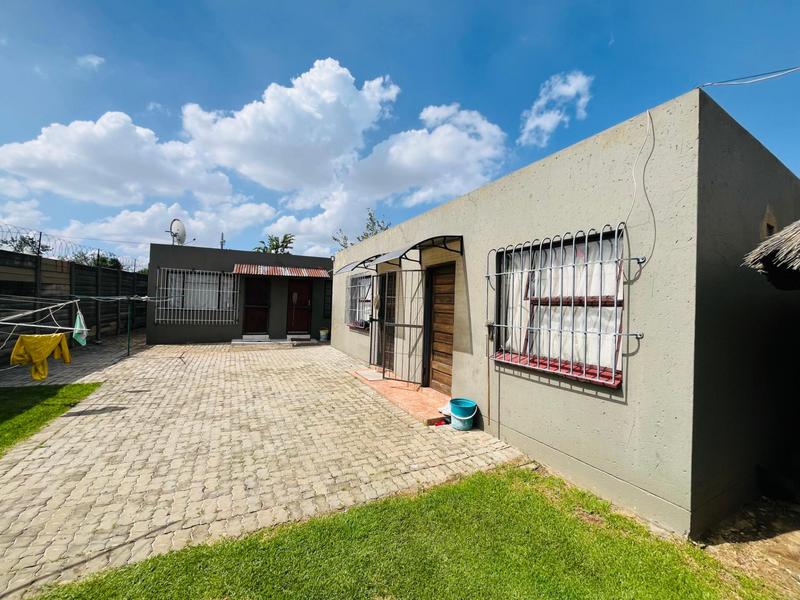 11 Bedroom Property for Sale in Kempton Park Gauteng