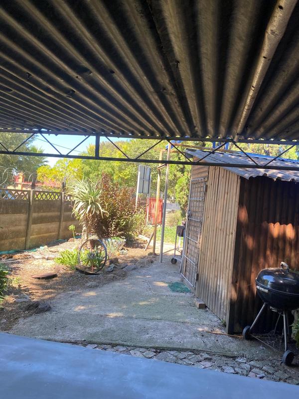 4 Bedroom Property for Sale in Dunnottar Gauteng