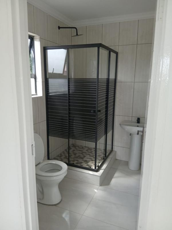 2 Bedroom Property for Sale in Sharon Park Gauteng