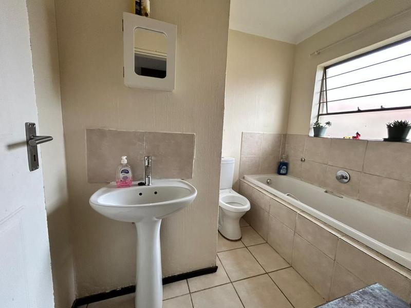 3 Bedroom Property for Sale in Sharon Park Gauteng