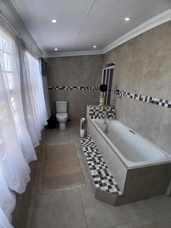 3 Bedroom Property for Sale in Casseldale Gauteng