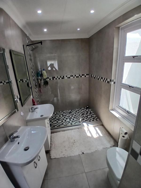 3 Bedroom Property for Sale in Casseldale Gauteng