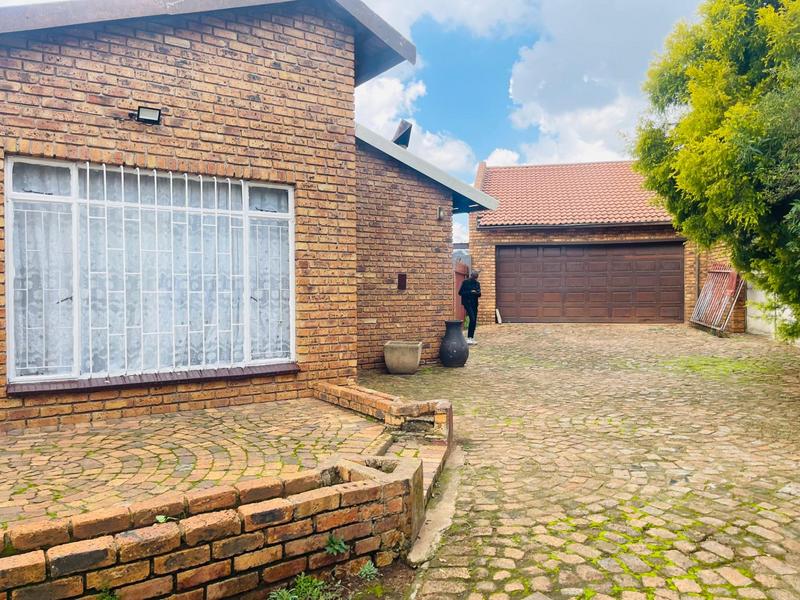 3 Bedroom Property for Sale in New State Area Gauteng