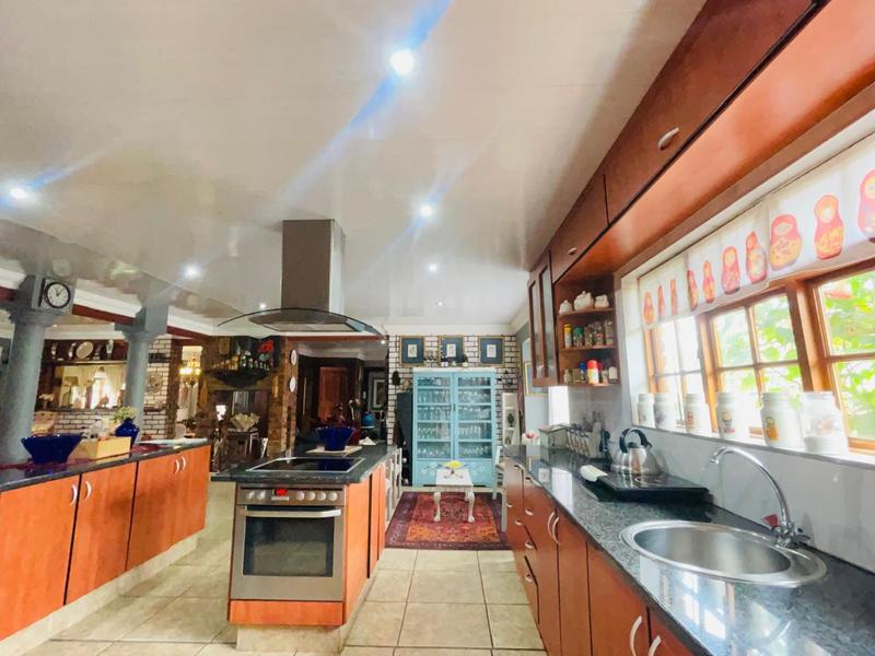 5 Bedroom Property for Sale in Selcourt Gauteng