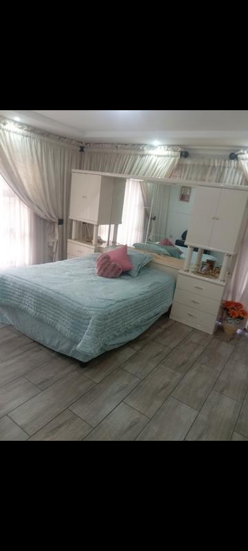 4 Bedroom Property for Sale in Selcourt Gauteng