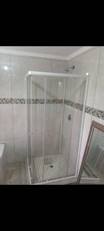 4 Bedroom Property for Sale in Selcourt Gauteng