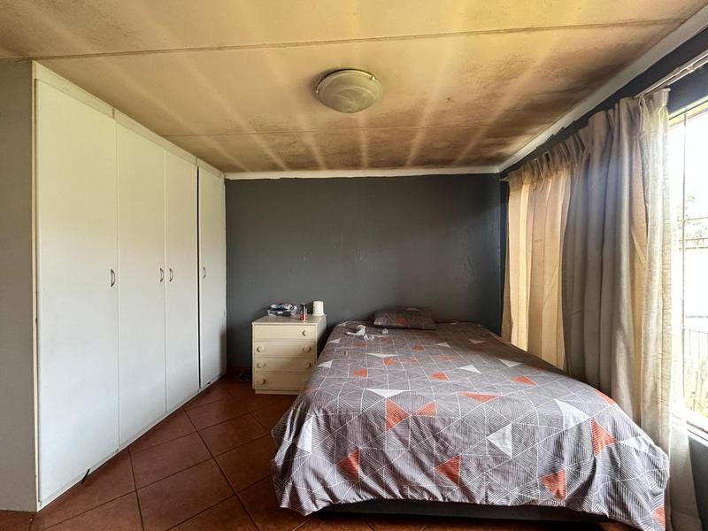 3 Bedroom Property for Sale in Strubenvale Gauteng