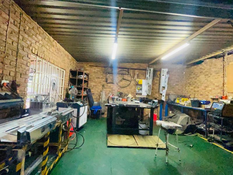 10 Bedroom Property for Sale in Welgedacht Gauteng