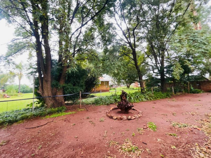 10 Bedroom Property for Sale in Welgedacht Gauteng