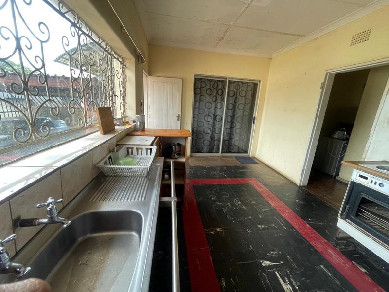 5 Bedroom Property for Sale in Brixton Gauteng