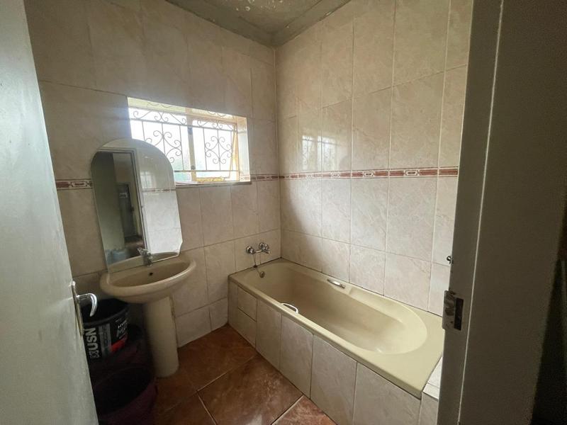 5 Bedroom Property for Sale in Brixton Gauteng
