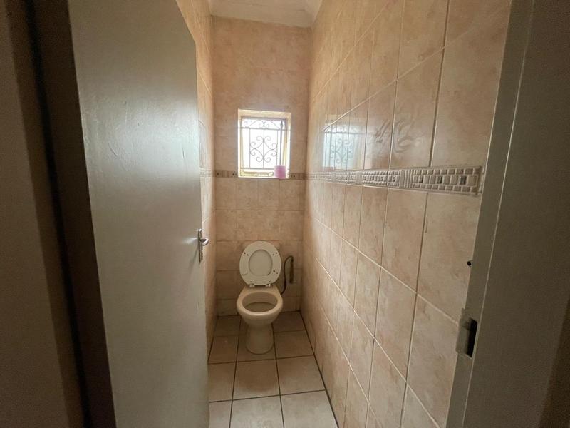 5 Bedroom Property for Sale in Brixton Gauteng
