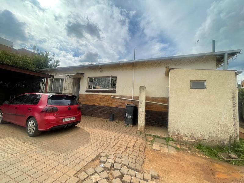 5 Bedroom Property for Sale in Brixton Gauteng
