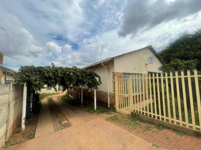 5 Bedroom Property for Sale in Brixton Gauteng