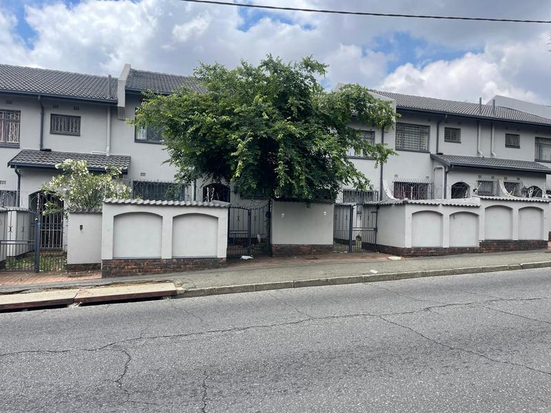 2 Bedroom Property for Sale in Forest Hill Gauteng