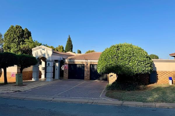 3 Bedroom Property for Sale in Glenvista Gauteng
