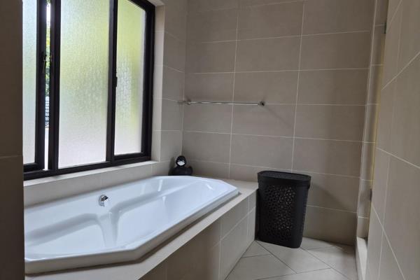 3 Bedroom Property for Sale in Glenvista Gauteng