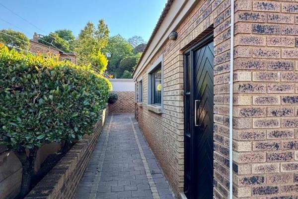 3 Bedroom Property for Sale in Glenvista Gauteng