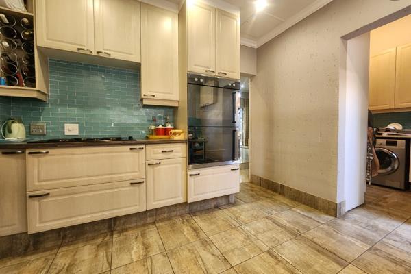 4 Bedroom Property for Sale in Glenvista Gauteng