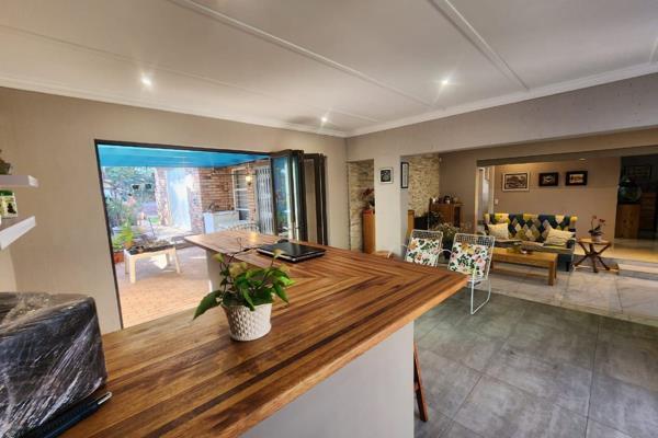 4 Bedroom Property for Sale in Glenvista Gauteng