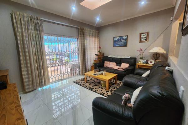 4 Bedroom Property for Sale in Glenvista Gauteng