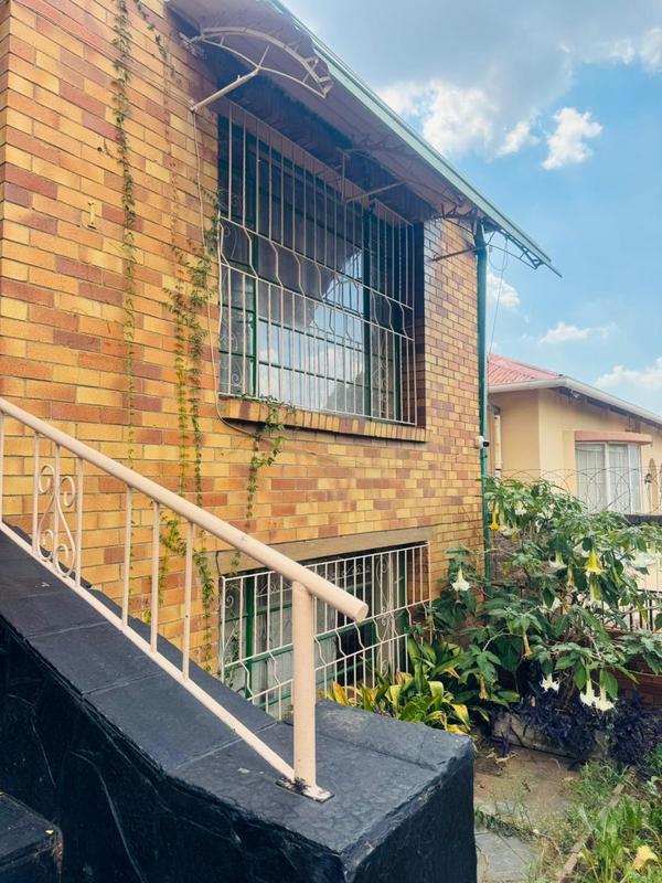 4 Bedroom Property for Sale in Kensington Gauteng
