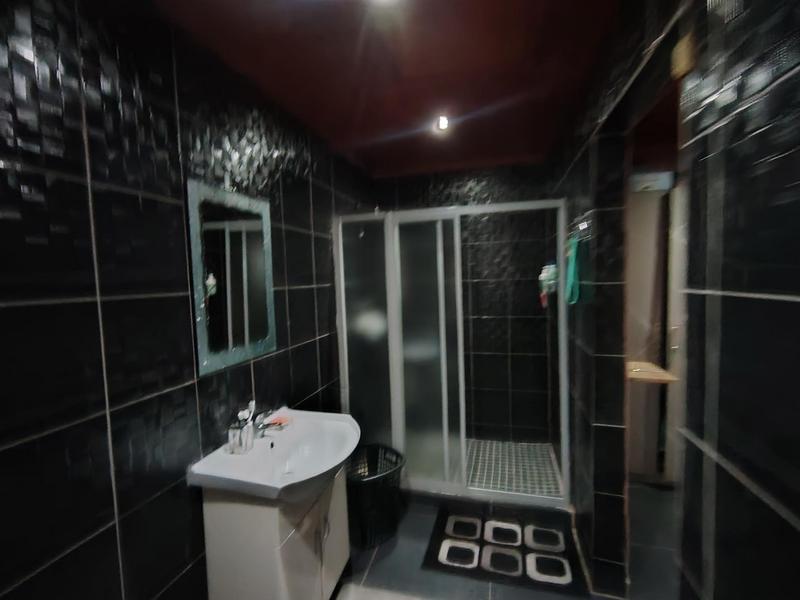 3 Bedroom Property for Sale in Lenasia South Gauteng