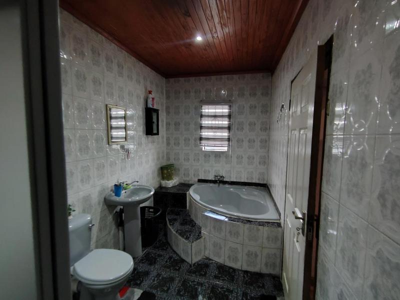 3 Bedroom Property for Sale in Lenasia South Gauteng