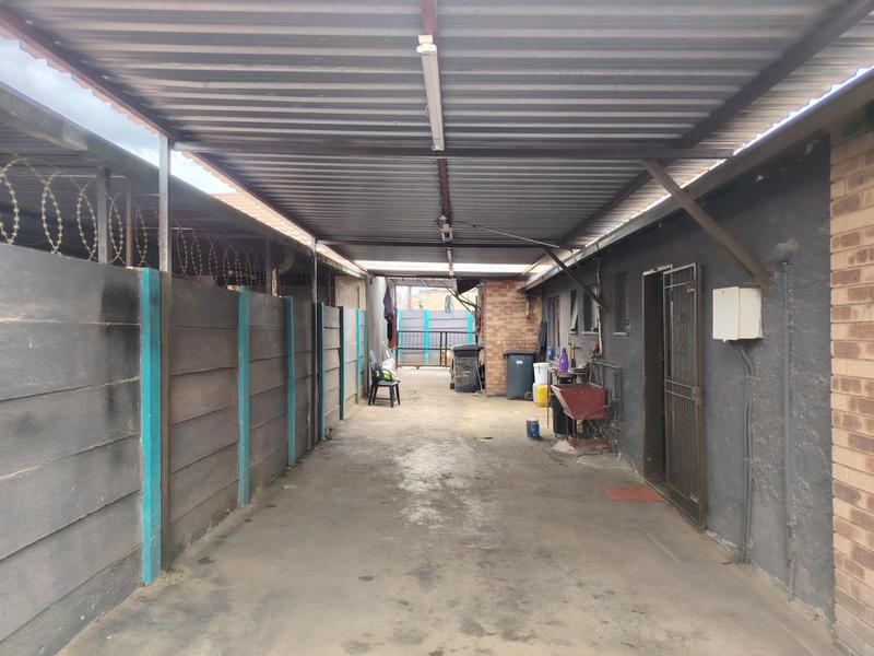 3 Bedroom Property for Sale in Lenasia South Gauteng