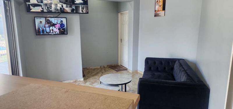 6 Bedroom Property for Sale in Linmeyer Gauteng