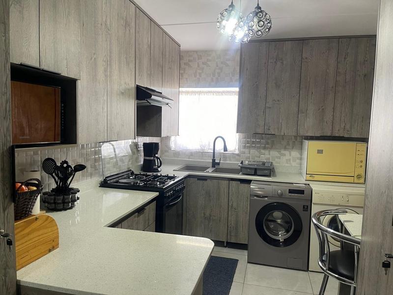 3 Bedroom Property for Sale in Oakdene Gauteng