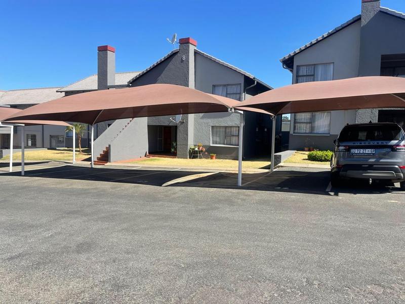 3 Bedroom Property for Sale in Oakdene Gauteng