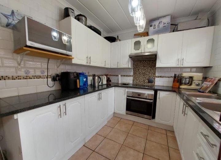 3 Bedroom Property for Sale in Magalieskruin Gauteng