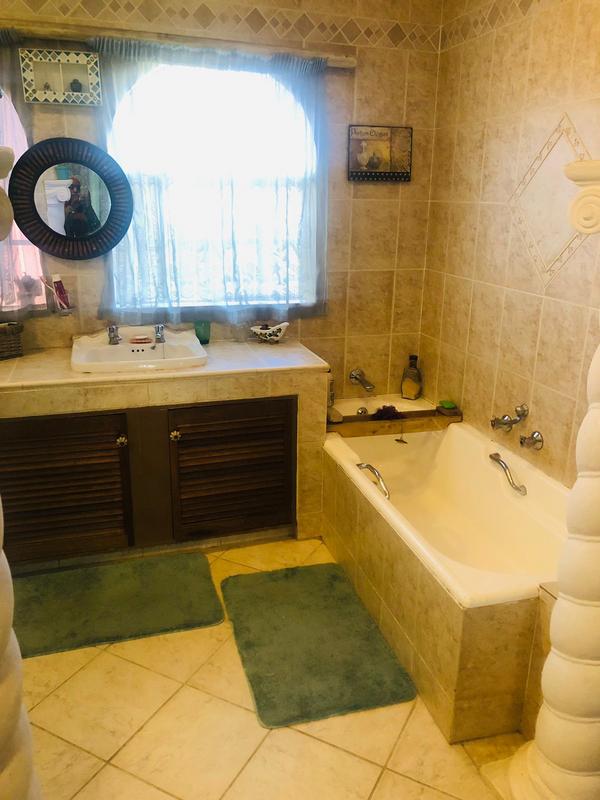 4 Bedroom Property for Sale in Bonaero Park Gauteng