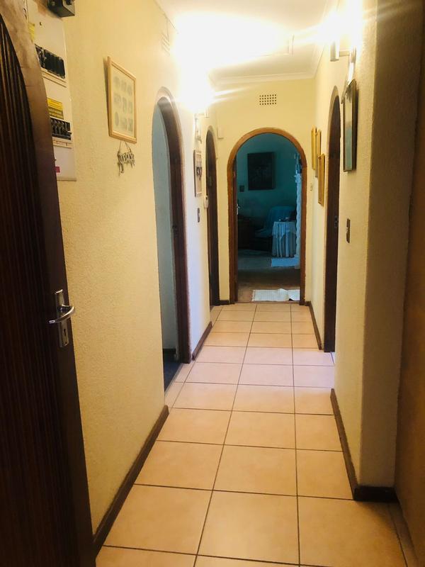 4 Bedroom Property for Sale in Bonaero Park Gauteng