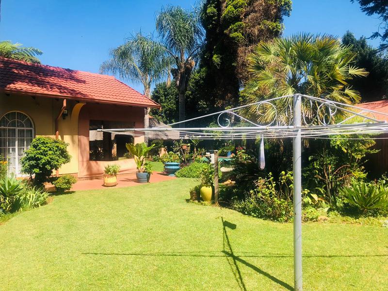 4 Bedroom Property for Sale in Bonaero Park Gauteng